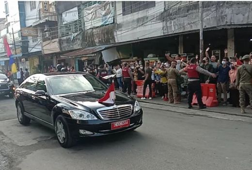 Jokowi ke Pasar Petisah Medan, Bagikan Ini ke Warga - GenPI.co SUMUT