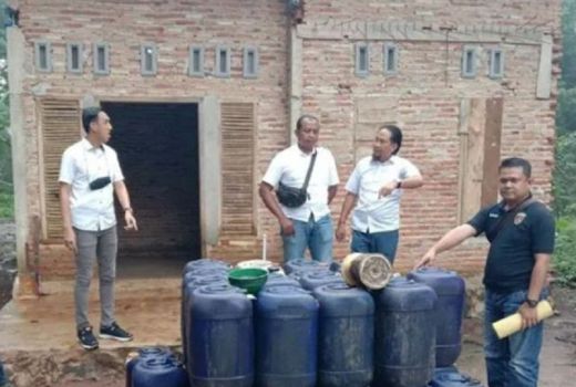 Polisi Tangkap 2 Penimbun BBM Subsidi di Langkat - GenPI.co SUMUT