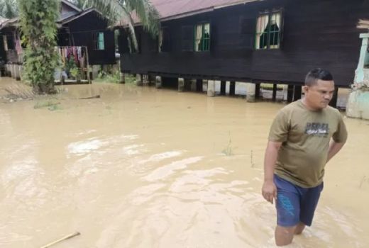 Sungai Batang Langkat Meluap, 25 Rumah Terendam - GenPI.co SUMUT