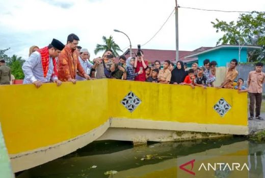 Cek Jalan Amblas, Begini Perintah Bobby Nasution - GenPI.co SUMUT