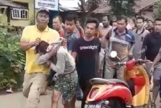 2 Pria di Deli Serdang Dihajar Warga Gegara Hal Ini - GenPI.co SUMUT