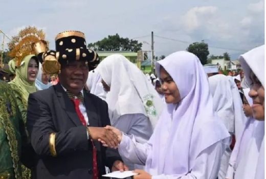 315 Santri Palas Terima Beasiswa Prestasi Kemenag - GenPI.co SUMUT