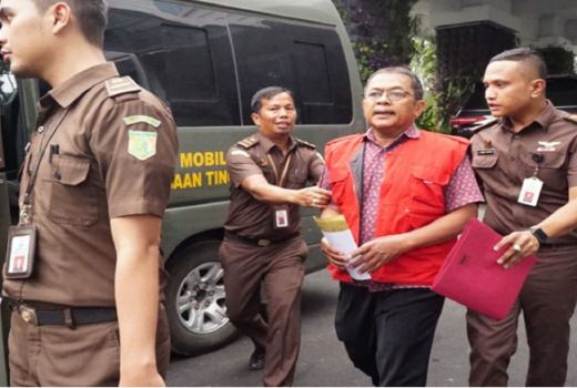 Diduga Rugikan Negara Rp 1,4 M, HS Ditahan Kejati Sumut - GenPI.co SUMUT