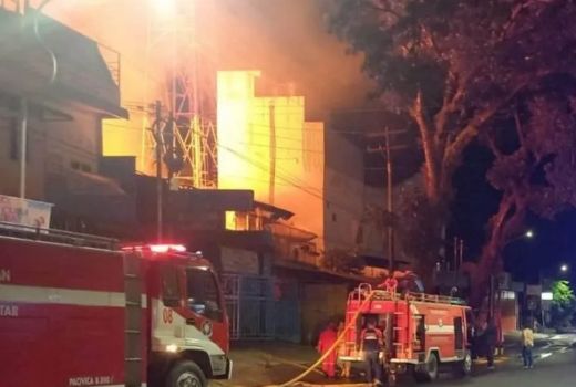 Kompor Gas Meledak, 3 Rumah di Pematang Siantar Terbakar - GenPI.co SUMUT