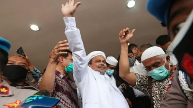 Kuasa Hukum Rizieq Buka Fakta Penting Soal Vonis Denda Rp 20 Juta - GenPI.co