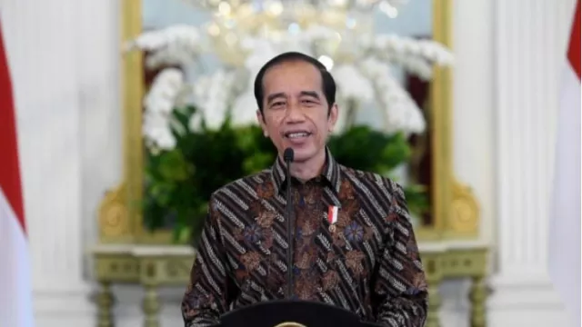 Presiden Jokowi Beri Peringatan Keras: Capres-Cawapres 2024 Jangan Politisasi Agama - GenPI.co