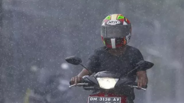 Merawat Sepeda Motor saat Musim Hujan Ternyata Gampang, Coba Kuy - GenPI.co