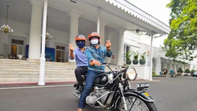 Lihat Nih Pose AHY & Ridwan Kamil, Kompak Banget! - GenPI.co