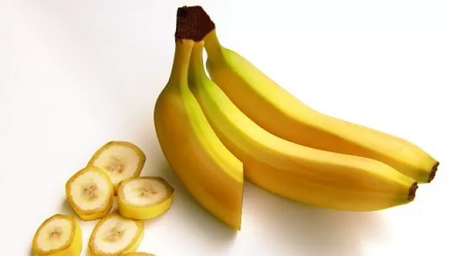 Rutin Makan Pisang Khasiatnya Dahsyat, Penyakit Kronis Ambrol - GenPI.co Rutin Makan Pisang Khasiatnya Dahsyat, Penyakit Kronis Ambrol - GenPI.co