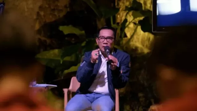 Gegara Haji, Ridwan Kamil Diceramahi Ferdinand Pedas Banget - GenPI.co