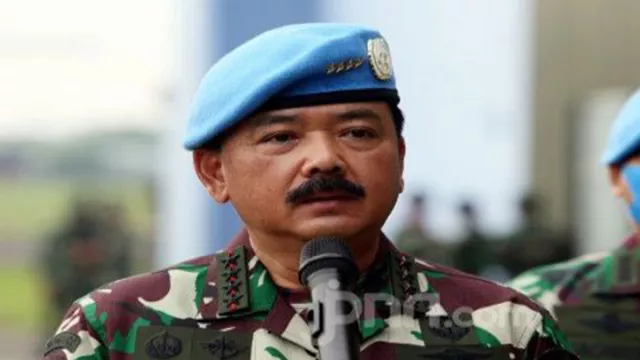 Pergantian Panglima TNI Bisa Dipercepat, Strategi Jokowi Terkuak - GenPI.co