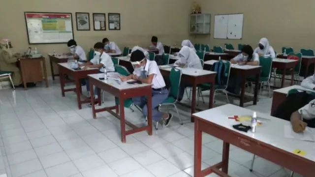 Gibran Sebut Sekolah Tatap Muka di Surakarta Siap Setiap Hari - GenPI.co