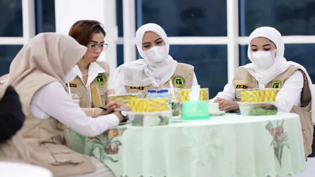 Srikandi Angkatan Muda Kabah Tolak PPN Sembako dan Sekolah - GenPI.co