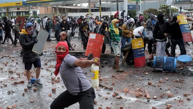 Protes Kolombia Meluas, Polisi di Mana-mana, Situasi Mendidih - GenPI.co