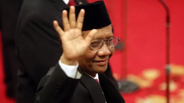 Anggota DPR Protes Keras Mahfud MD: Empatinya Drop... - GenPI.co