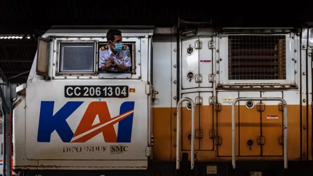 Penumpang Kereta Anjlok 65 Persen Sejak PPKM Darurat - GenPI.co