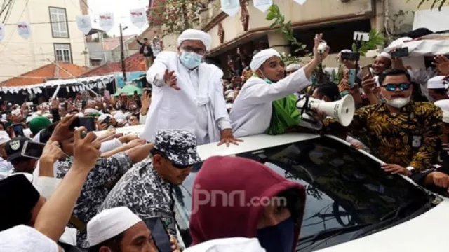 Prabowo dan Megawati Kian Mesra, Kuasa Hukum HRS Malah Bilang... - GenPI.co