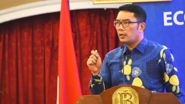 Manuver Ridwan Kamil Disorot, Wisatawan Dilarang Masuk Bandung - GenPI.co