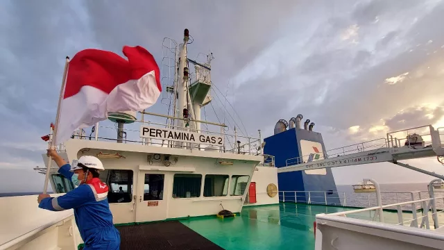Bangga! Kapal Pertamina Gas 2 Kibarkan Merah Putih di AS - GenPI.co