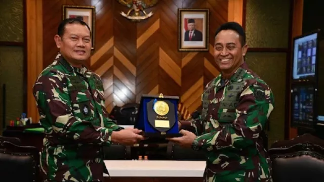 Adu kuat Calon Panglima TNI, Andika Perkasa dan Yudo Margono - GenPI.co