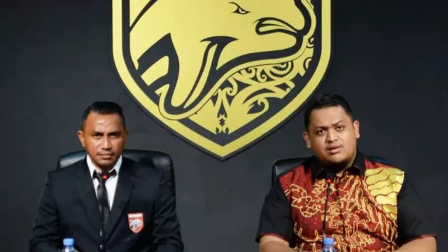 2 Legenda Sepak Bola Indonesia Jadi Bagian Borneo FC - GenPI.co