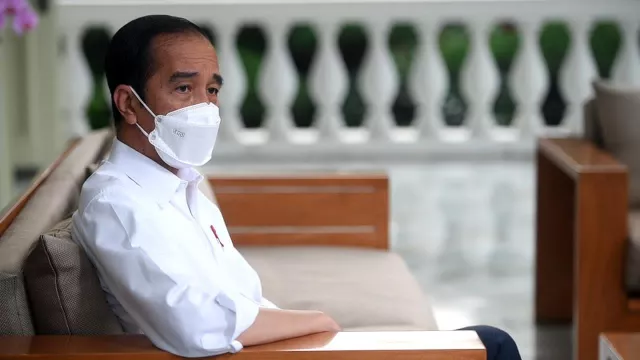 Pengamat Khawatir Jokowi Tergoda Dukung Wacana Jabatan Presiden 3 Periode - GenPI.co