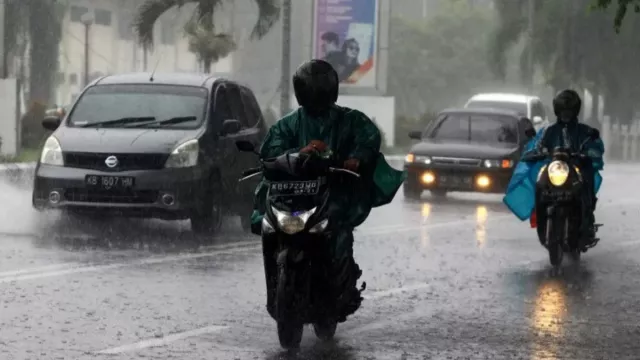 Peringatan BMKG, Hujan Lebat Berpotensi Dialami di Provinsi Ini - GenPI.co