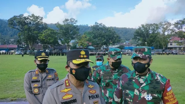 Mencekam, 1.146 Warga Papua Terpaksa Mengungsi Akibat Perang - GenPI.co