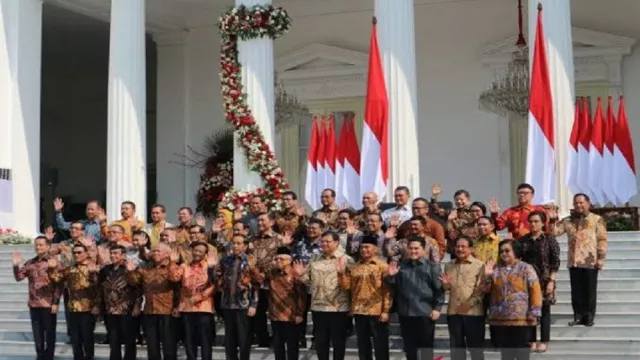 Persiapan Pergantian Panglima TNI, Isu Reshuffle Kabinet Mencuat - GenPI.co