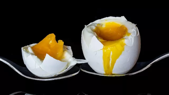 Jaga Stamina, Makan Telur Rebus Khasiatnya Sangat Dahsyat - GenPI.co