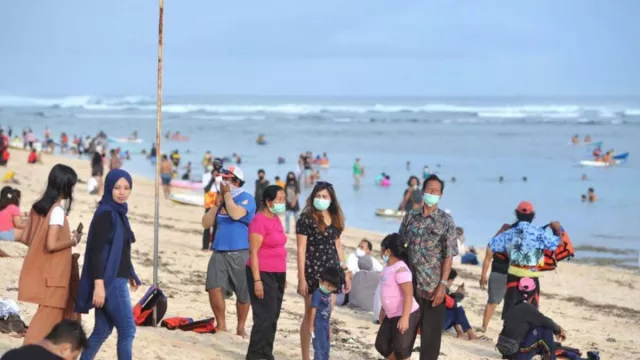 Bijak! Ini Kata Luhut Soal Pembukaan Wisata Manca di Bali - GenPI.co
