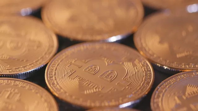 Bukan Emas vs Dolar AS, Kini Pasar Soroti Harga Bitcoin vs USD - GenPI.co