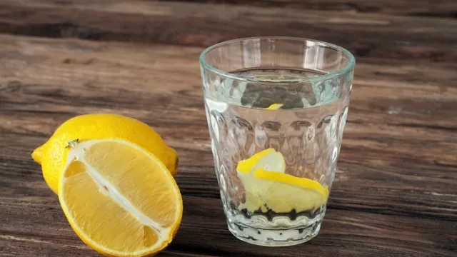 Rutin Minum Air Lemon Hangat, Bagus untuk Daya Tahan Tubuh - GenPI.co