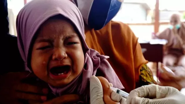 Stok Vaksin di Solo Menipis, Menkes Lambat Kirim Vaksin - GenPI.co