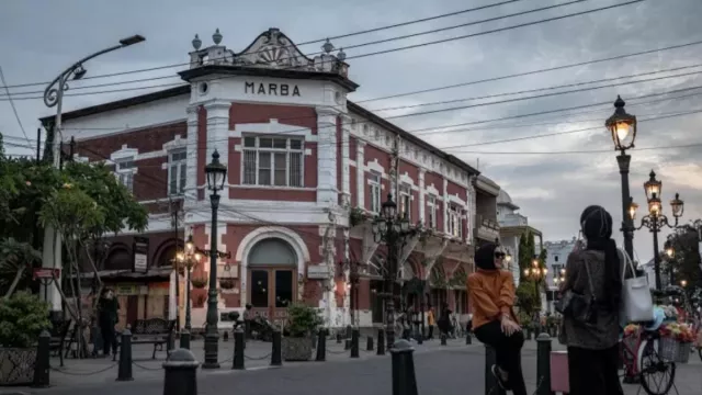 Kota Semarang Jadi Gelap, Lampu Jalan Dipadamkan - GenPI.co