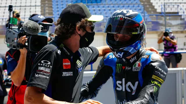 Digandeng Ducati, Adik Valentino Rossi Mulai Bertingkah - GenPI.co Digandeng Ducati, Adik Valentino Rossi Mulai Bertingkah - GenPI.co