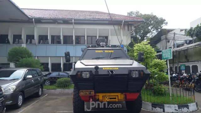 Kendaraan Barracuda Dikeluarkan, Pakar Hukum Sentil Keras Polri - GenPI.co