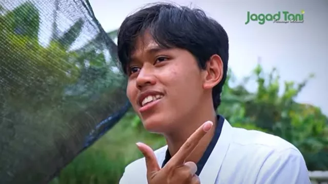 Keren! Hazim Baru Usia Belasan Tahun Sudah Sukses Bisnis Lele - GenPI.co