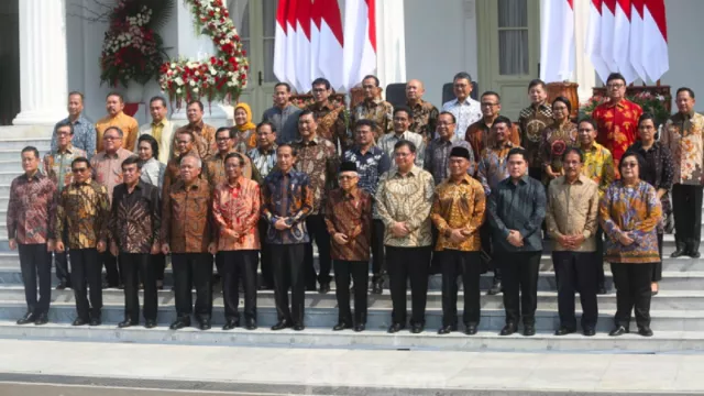 Analisis Tajam Pengamat, Sebut Para Menteri Jokowi Begini - GenPI.co