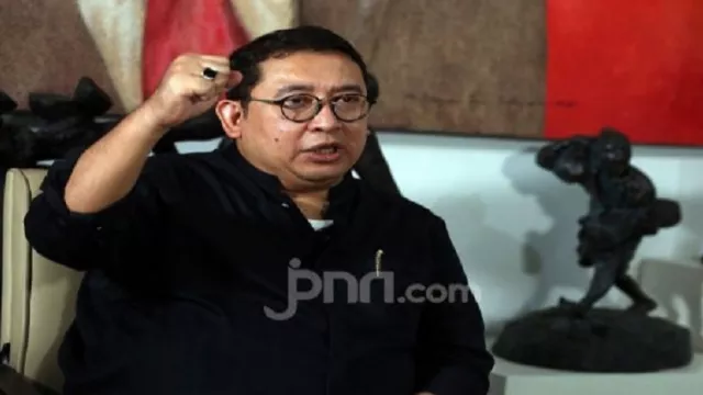 Jokowi Izinkan Rektor UI Rangkap Jabatan, Fadli Zon: Memalukan! - GenPI.co