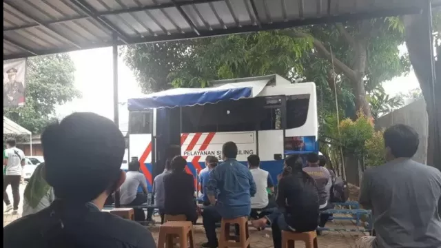 SIM Keliling Tetap Buka saat PPKM Darurat, Nih Lokasinya - GenPI.co