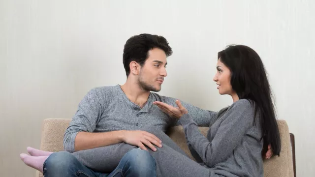 Lakukan 3 Cara Biar Hubungan dengan Pasangan Makin Romantis - GenPI.co