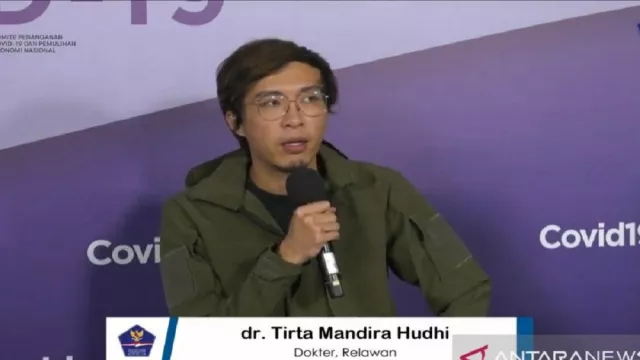 Dokter Tirta Ngamuk ke Anak Buah Jokowi: Kritik Kok Dilarang! - GenPI.co