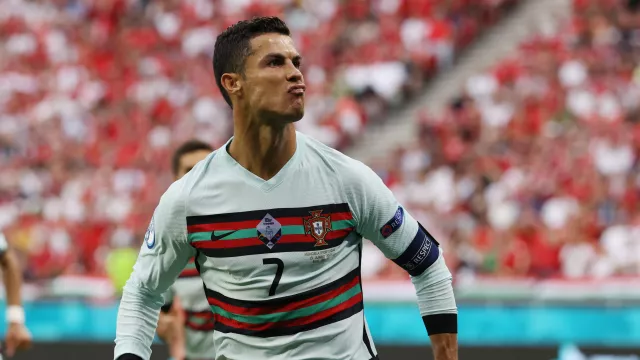 Erling Haaland Tunduk dengan Statistik Mengerikan Cristiano Ronaldo - GenPI.co