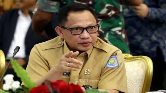 Menteri Tito Mengeluarkan Ancaman, Kepala Daerah Tak Berkutik - GenPI.co