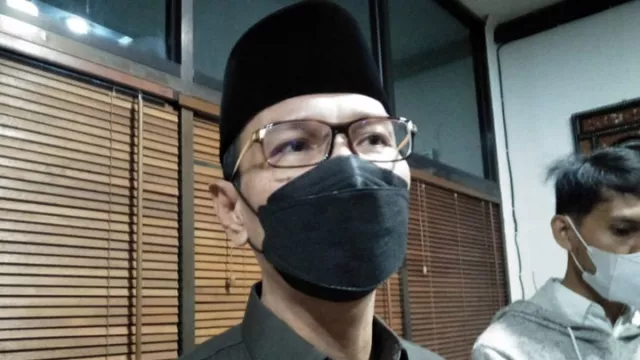 Wali Kota Ini Sumbang Gajinya Sebulan, Diikuti Wakilnya - GenPI.co