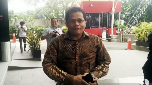 Sekjen DPR Indra Iskandar Ditunjuk Komisaris BUMN Tidak Etis - GenPI.co