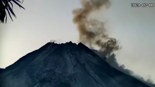 Material Lama Merapi Runtuh, BPPKTG Umumkan Kondisinya - GenPI.co