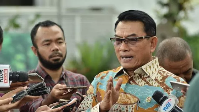 Pengamat Bongkar Jokowi Lindungi Moeldoko, Ternyata... - GenPI.co