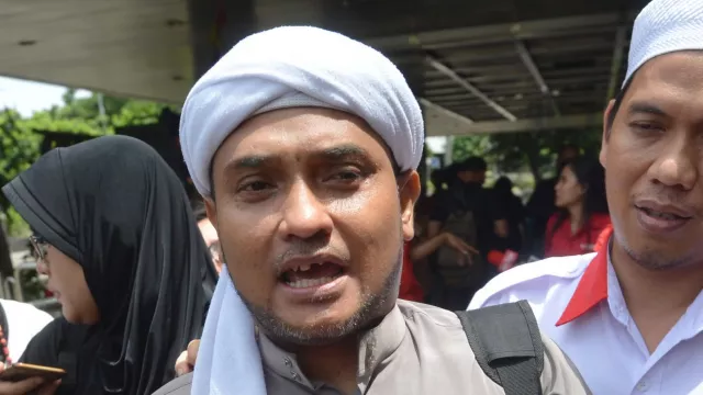 Novel PA 212 Geram, Ketidakadilan ke Habib Rizieq Disebut - GenPI.co